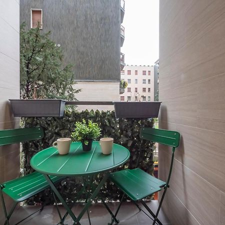 I Host Apartment - Melloni 34 Milan Exterior photo